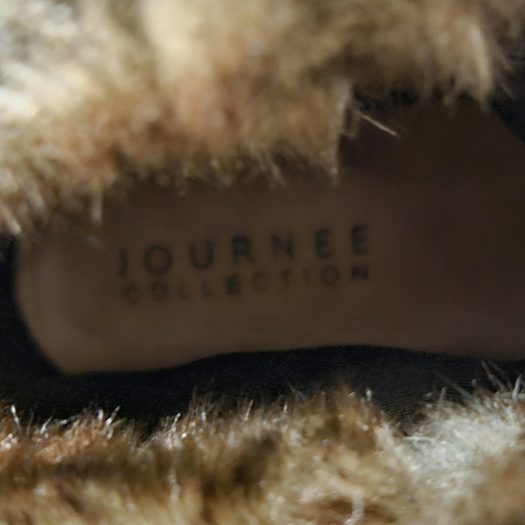 Journee Collection Women's Foam Glacier Winter Boot Size 8 - Picture 5 of 7